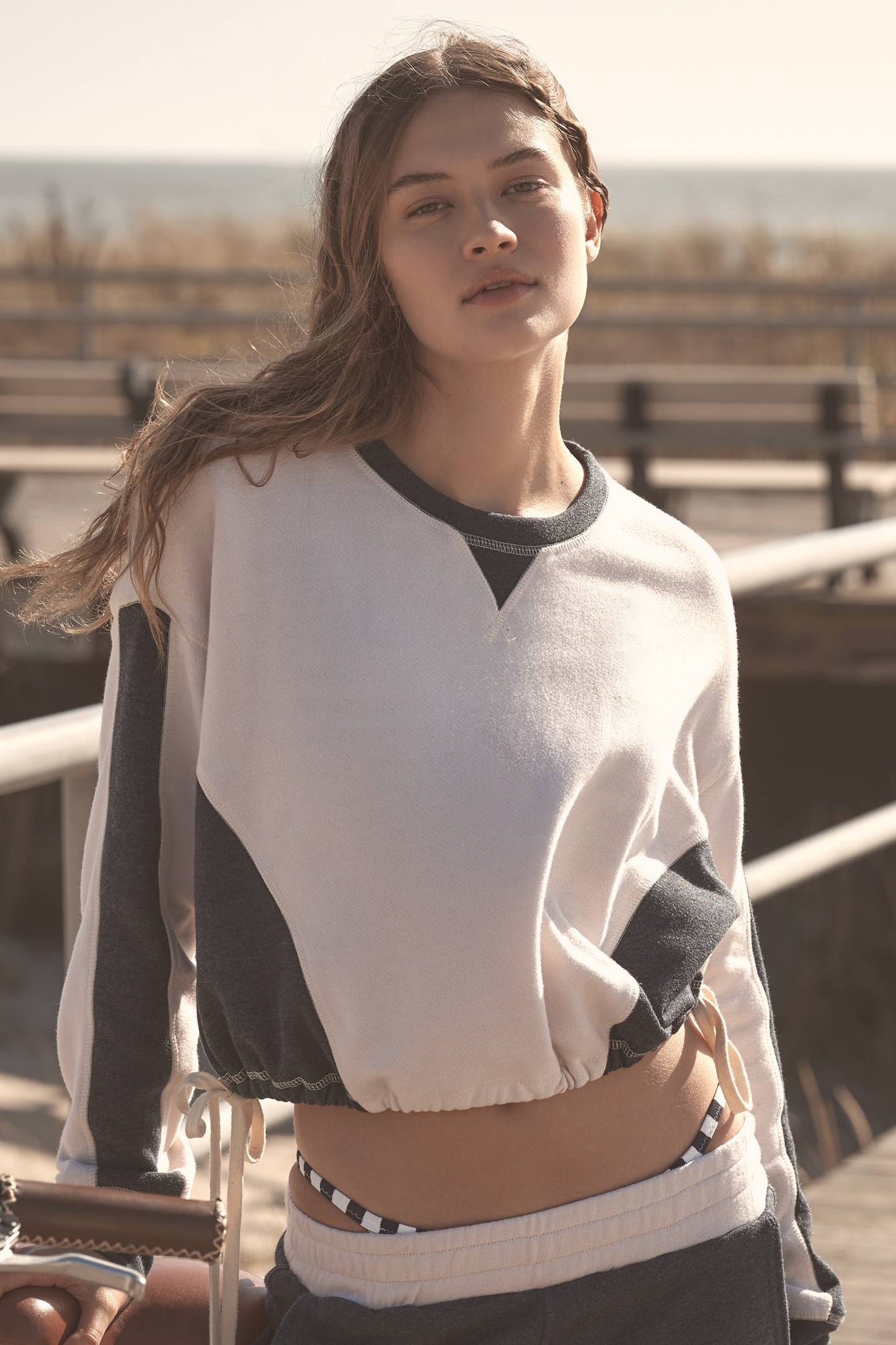 Color Blocked Pullover - Oyster