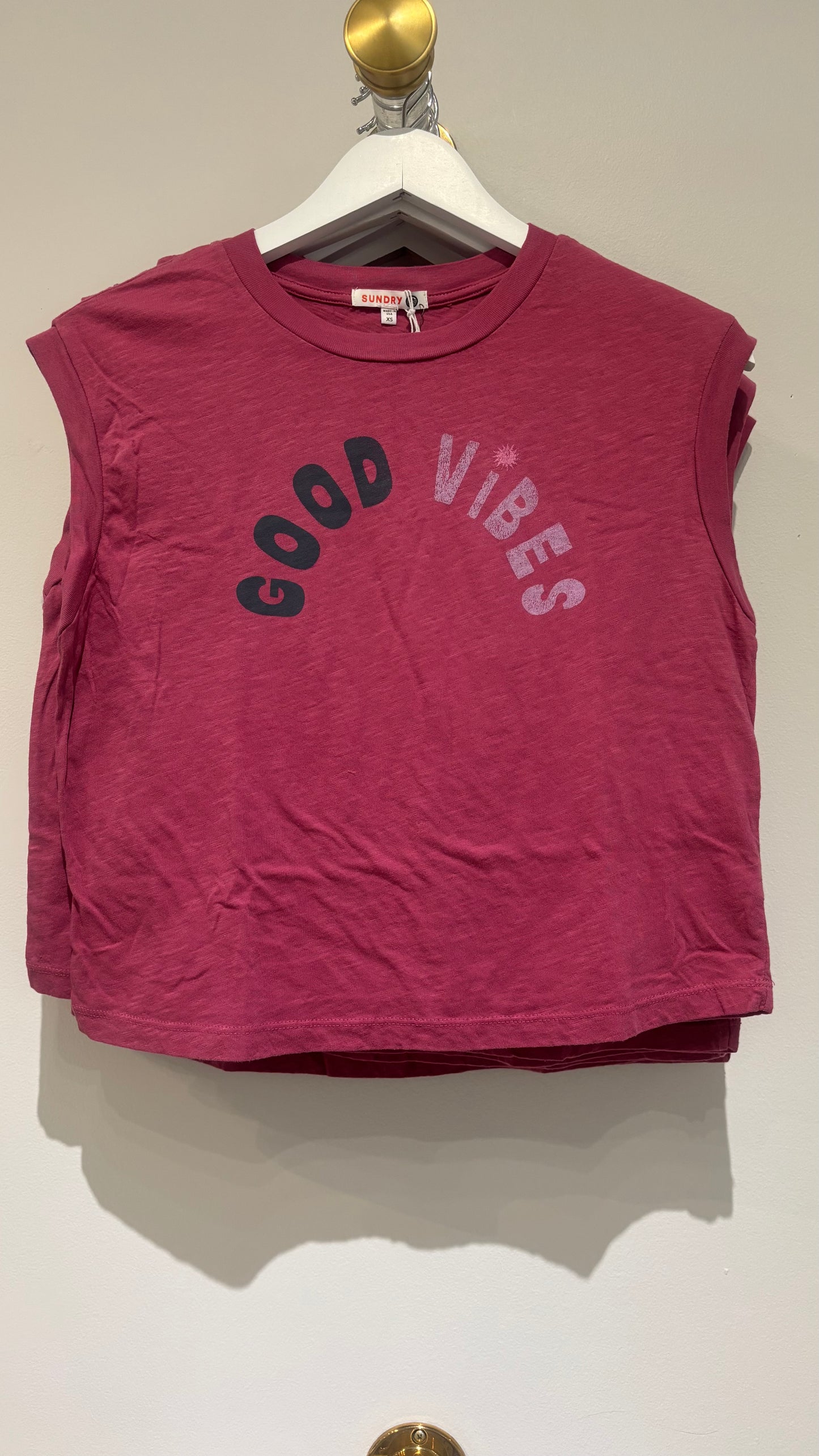 Cropped Muscle Tank - Good Vibes - Cranberry