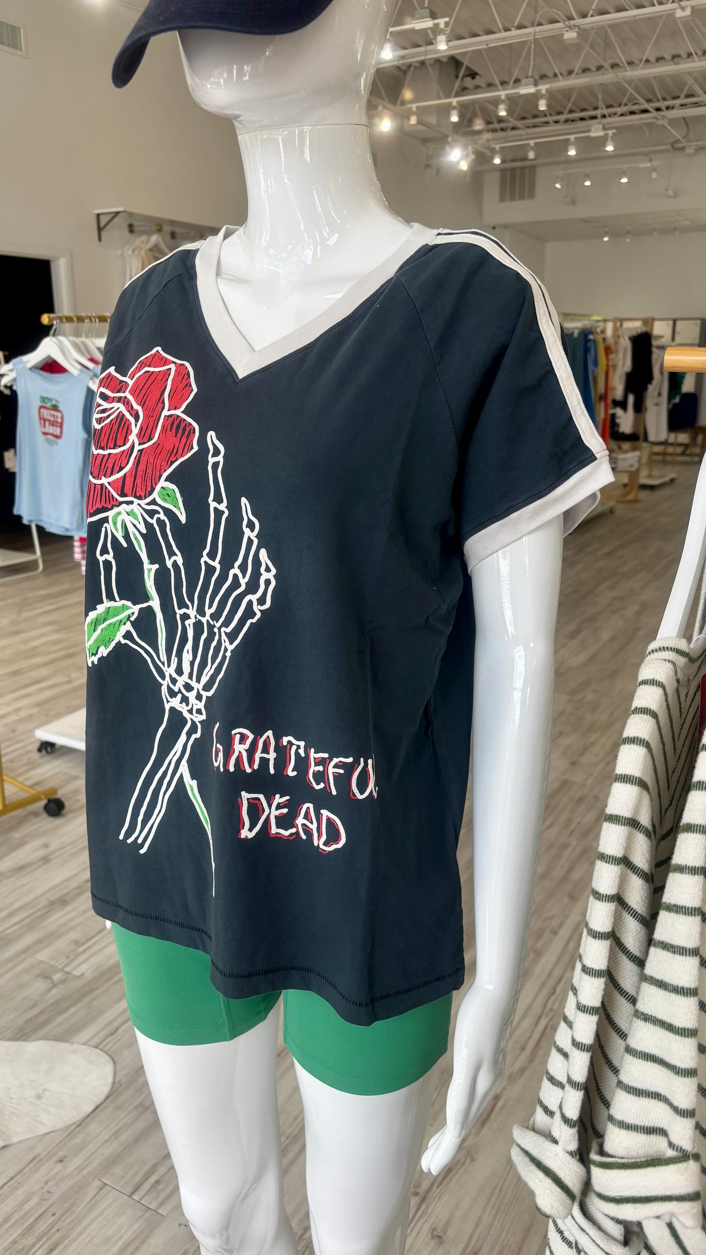 Grateful Dead Skeleton Rose Club Tee - VintageBlck