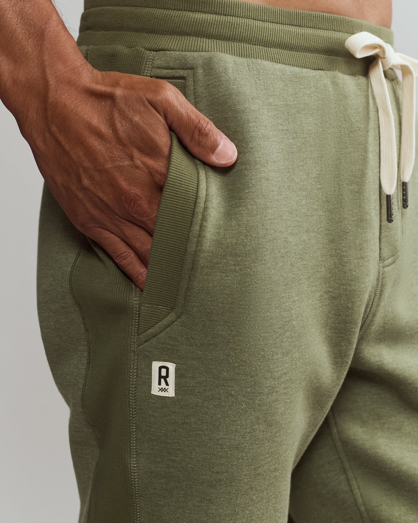 Mens Heritage Midweight Sweatpant - Olivine Hthr