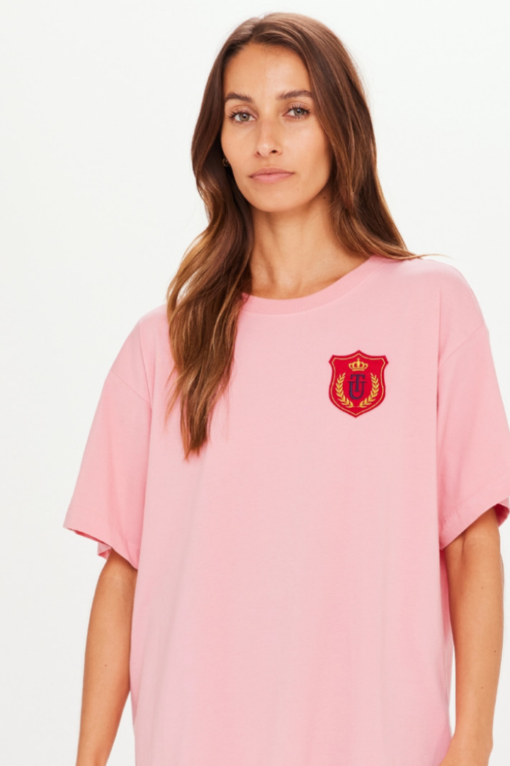 THE UPSIDE WOMENS ROOSEVELT SAM TEE