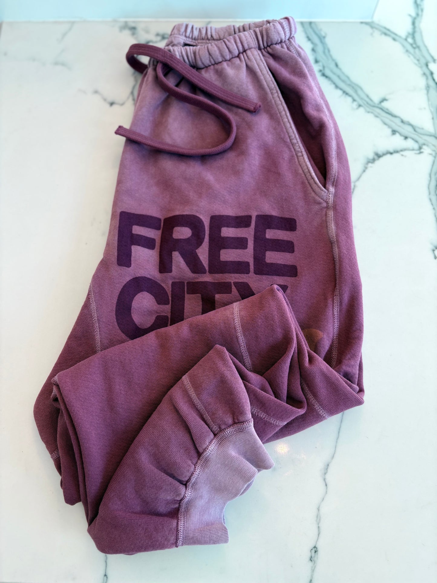 Sunfades Pocket Sweatpant - Roses