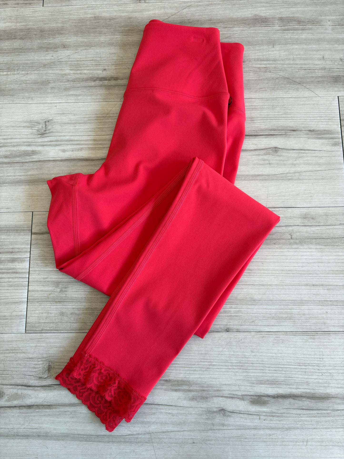 Lotus Lace Legging - Passion Flower