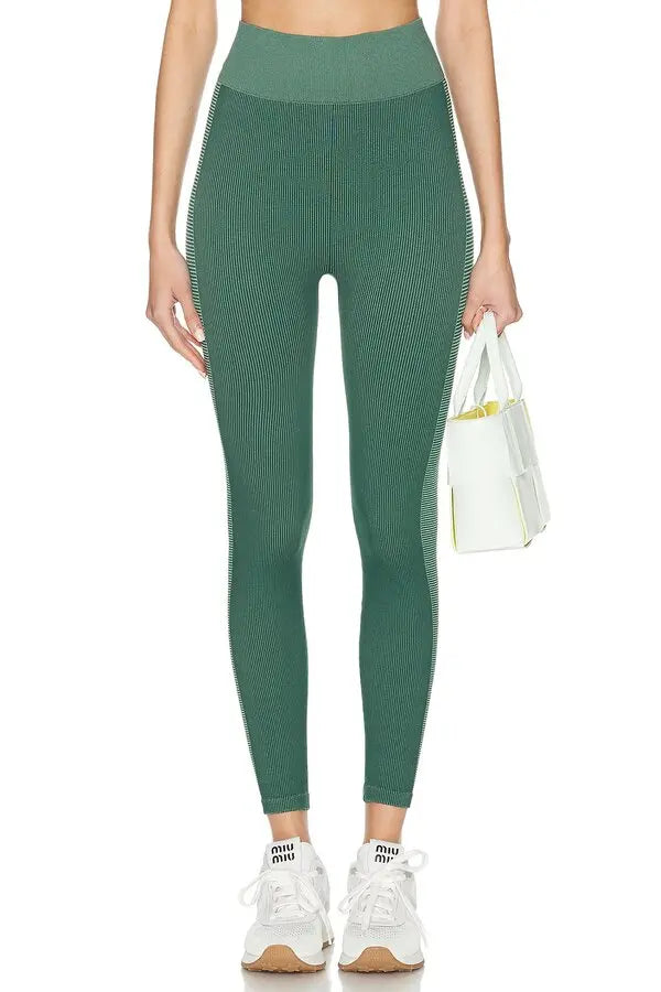 Ribbed Seamless 25in Midi Pant - Pine/Matcha