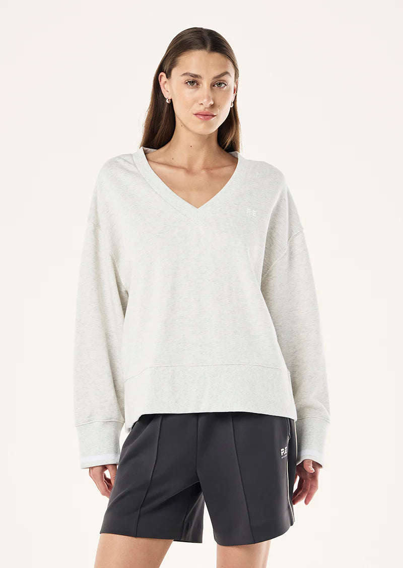Courtside V-Neck Sweat - Grey Marle