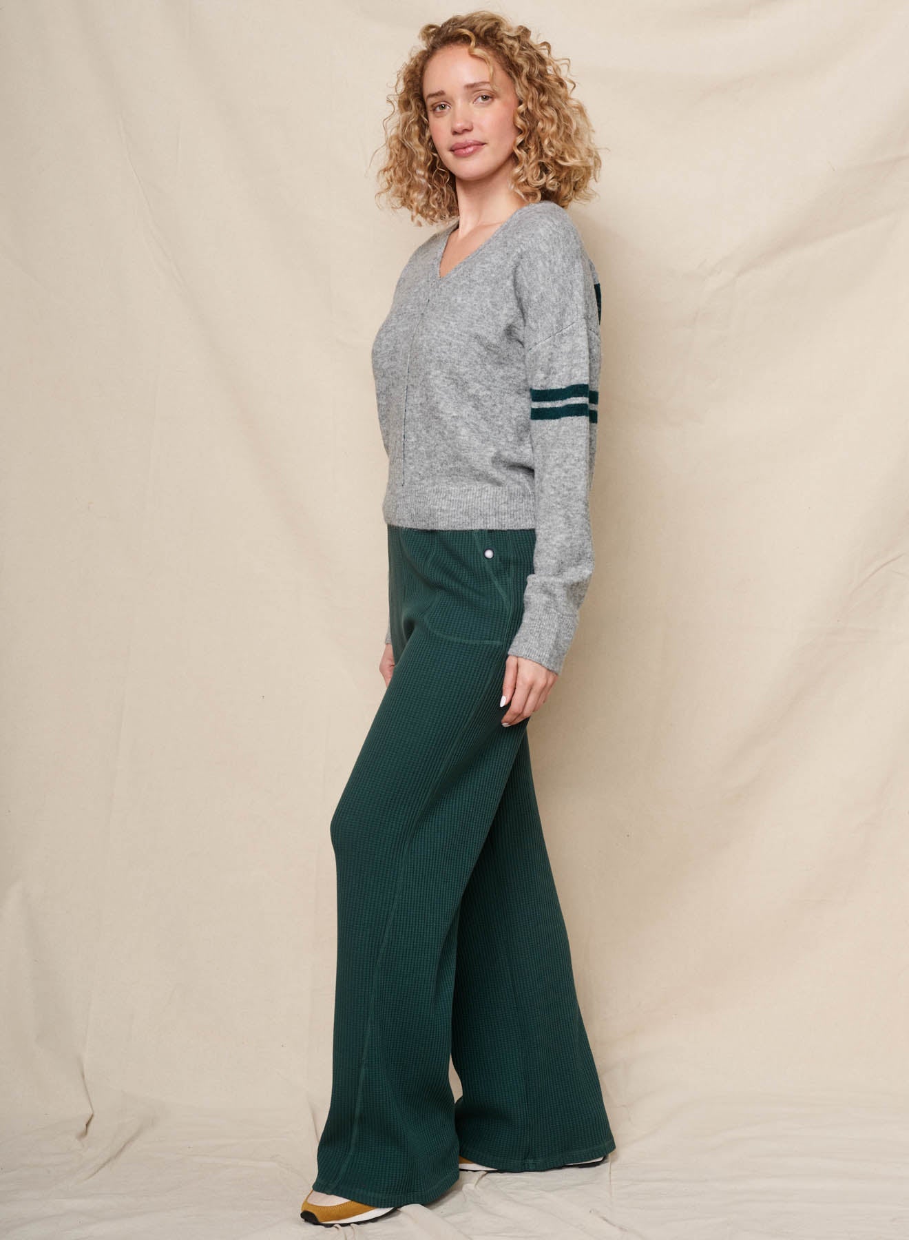 Lucky 7 V-Neck Intarsia Sweater - Heather Grey