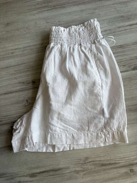 Linen Smocked Shorts - White