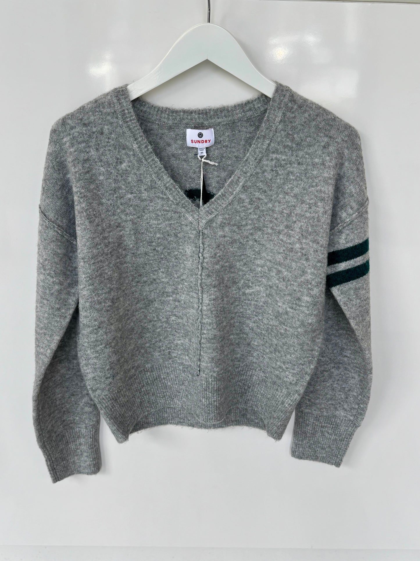 Lucky 7 V-Neck Intarsia Sweater - Heather Grey