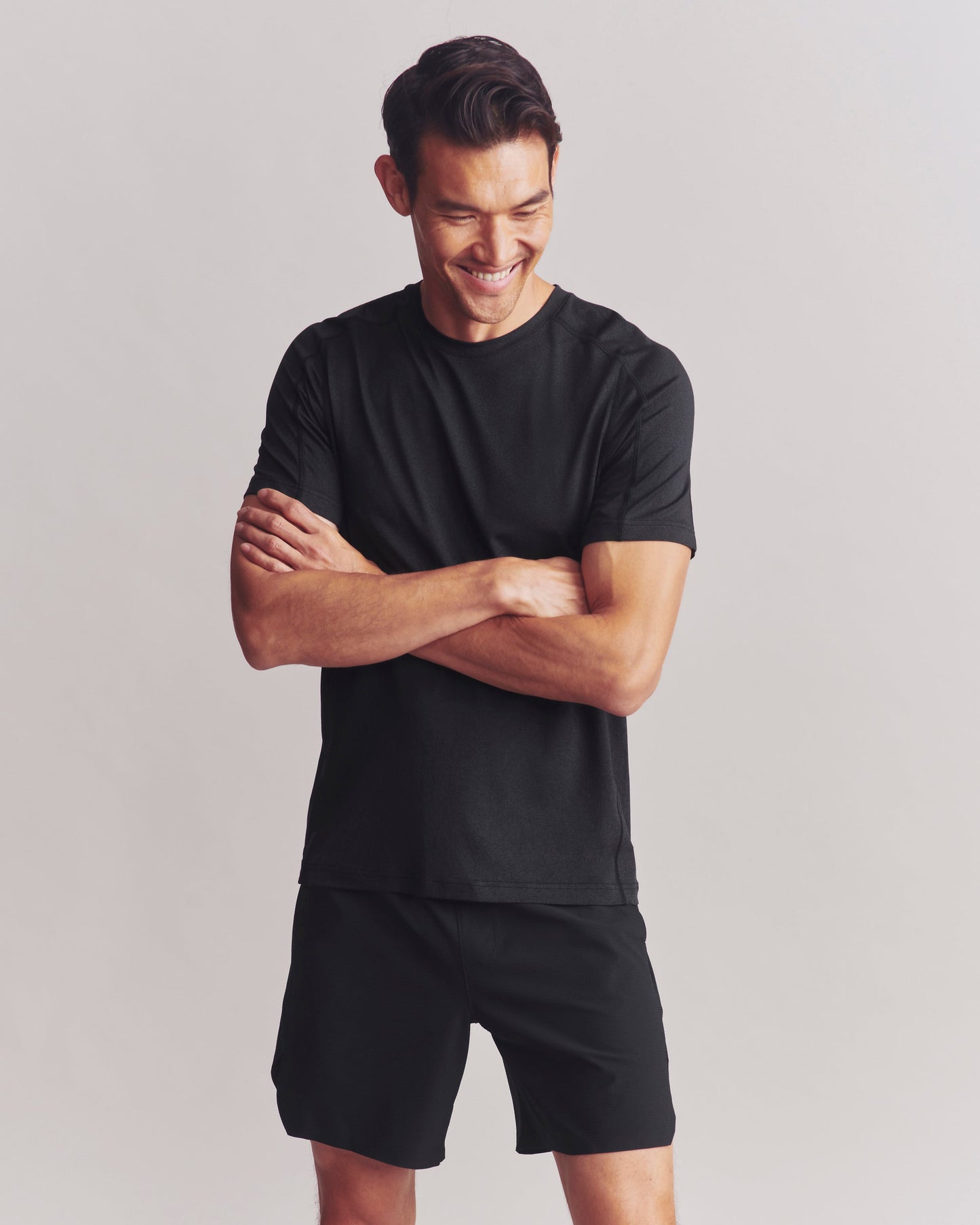 Mens Invictus Training Short Sleeve - Black