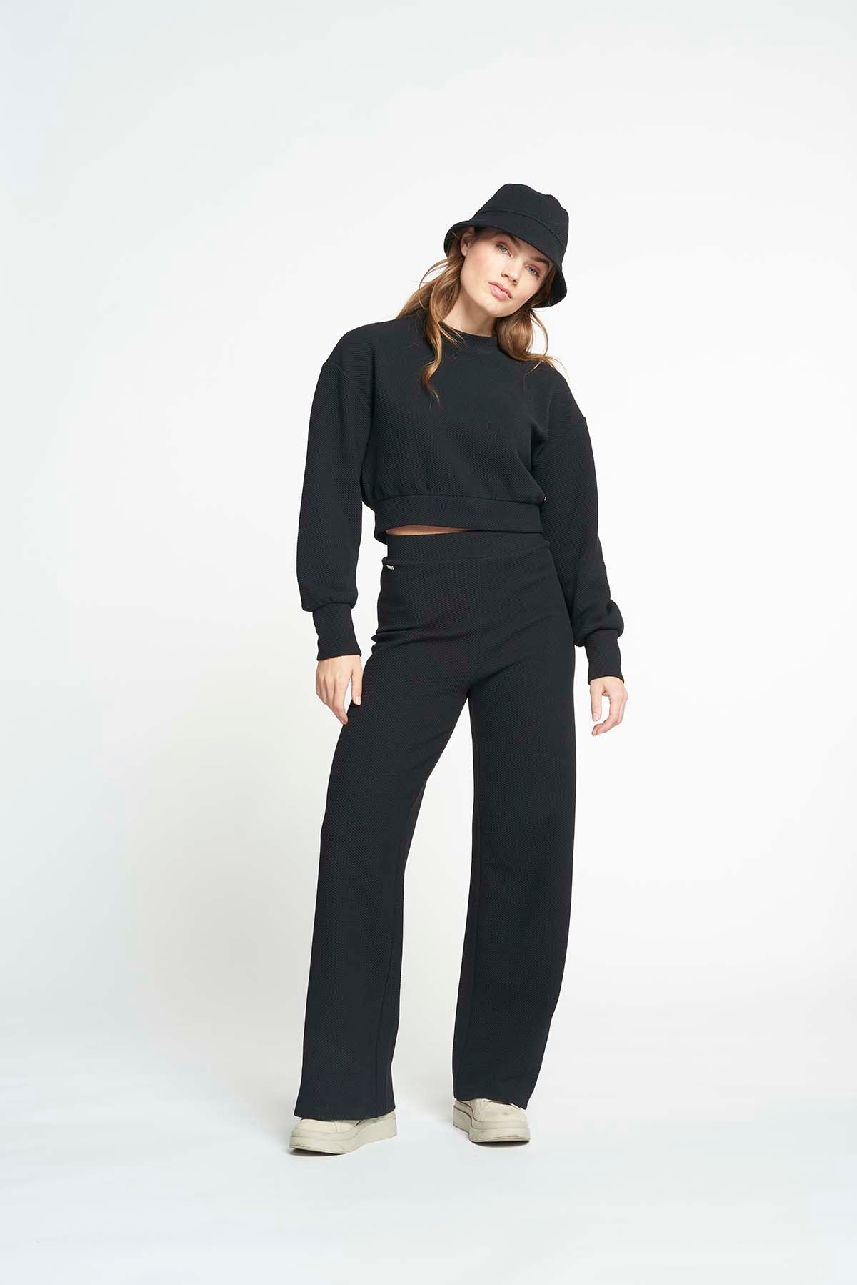 Moon Flare Pants - Black