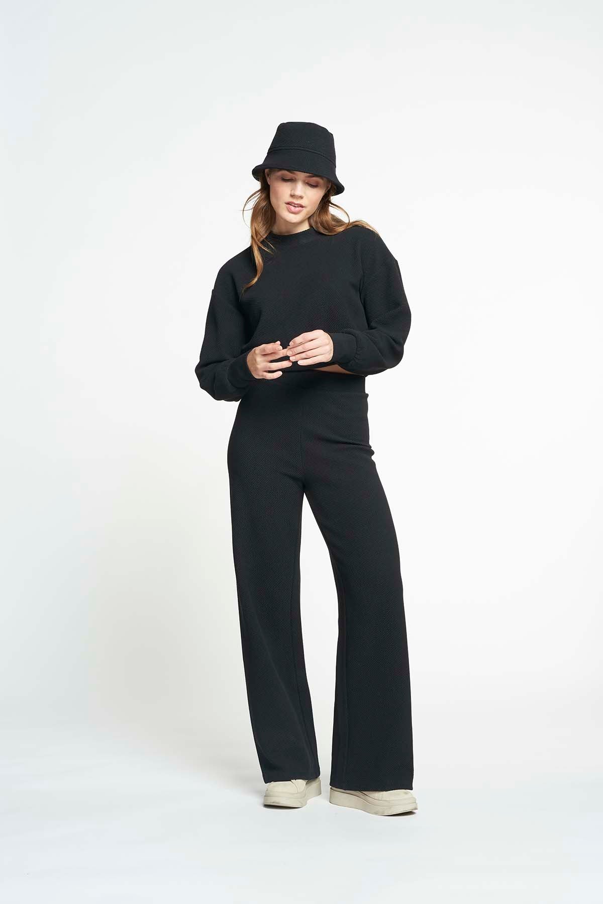 Moon Flare Pants - Black