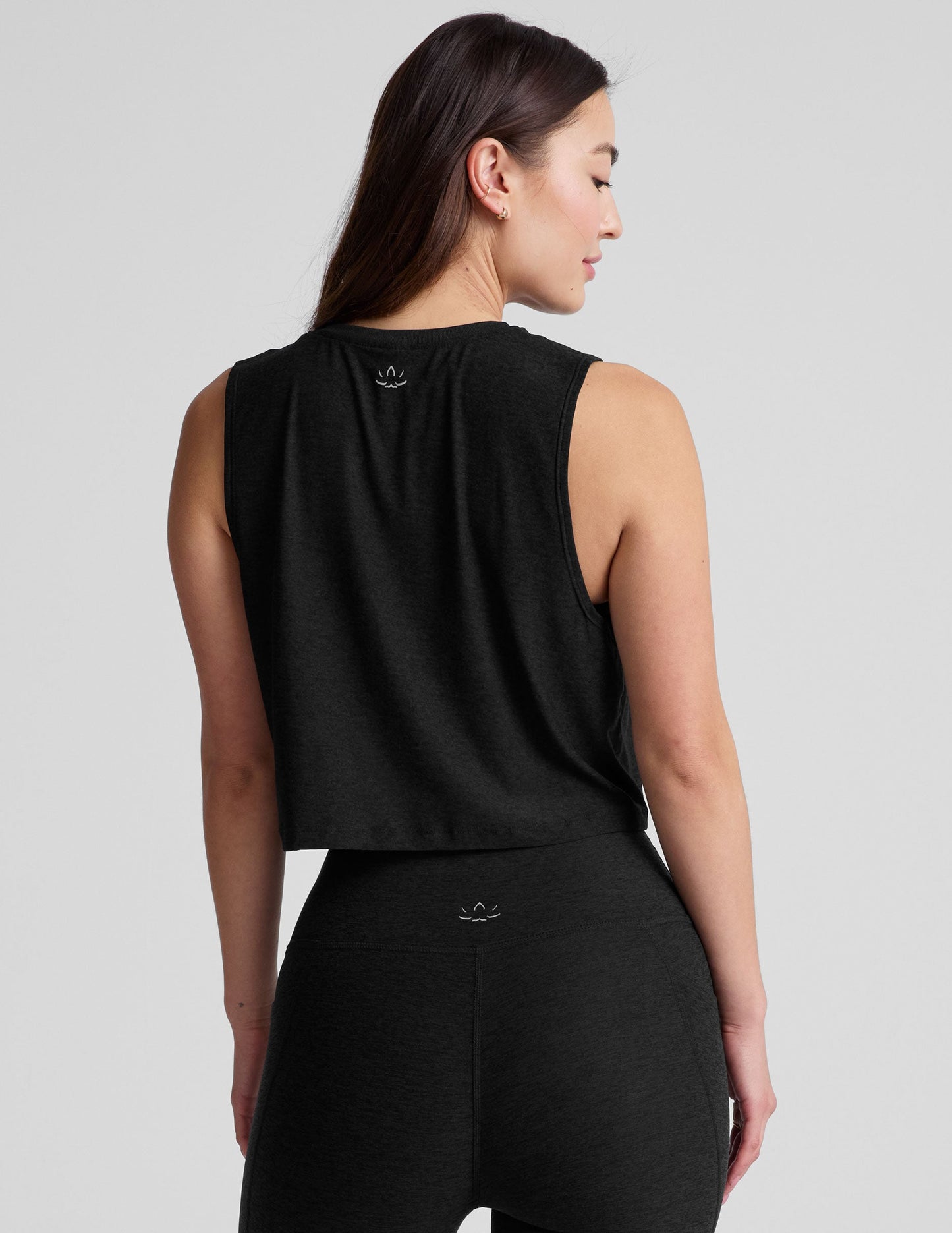 Featherweight Balance Cropped Tank - Darkest Night