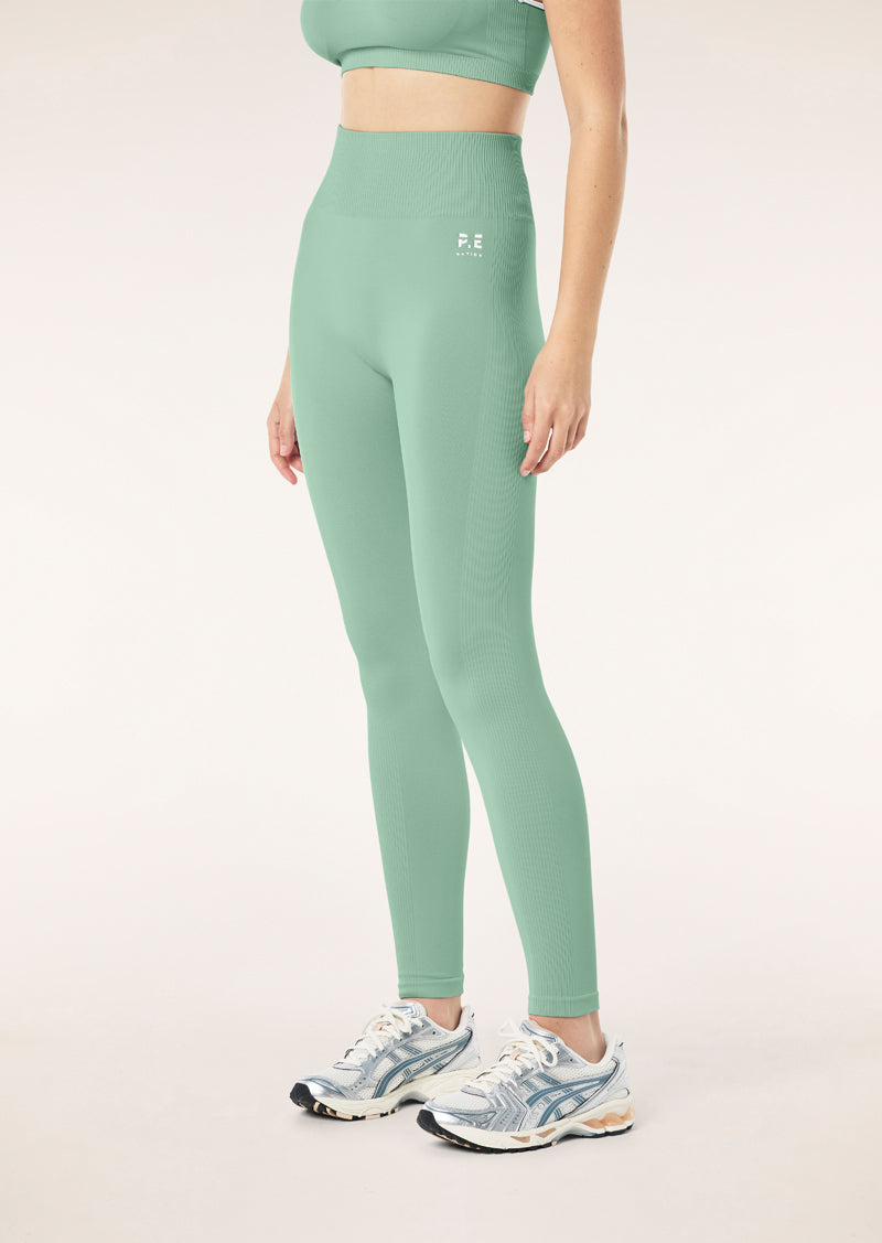 Restore Seamless Legging - Basil