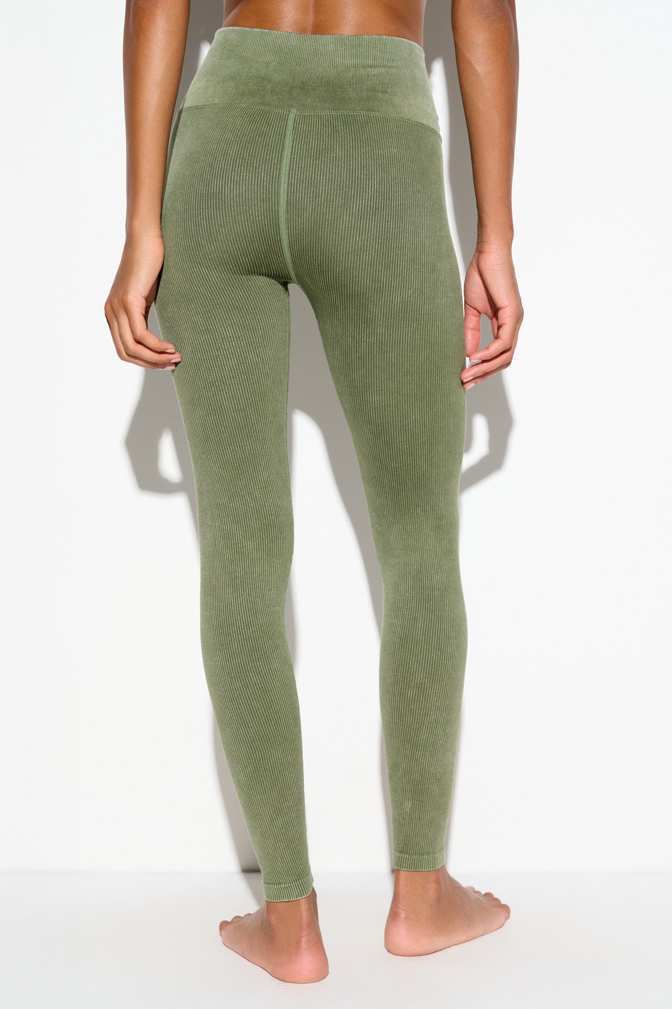 Mineral Wash Love 7/8 Legging - Mojave Green