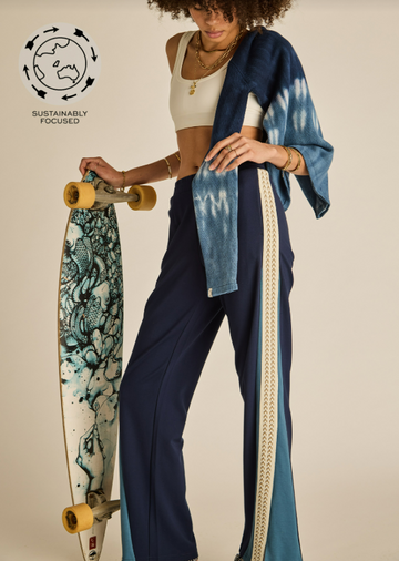 Petra Flare - Navy