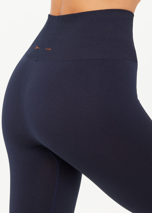 Form Seamless 25In Midi Pant - Navy & Tan