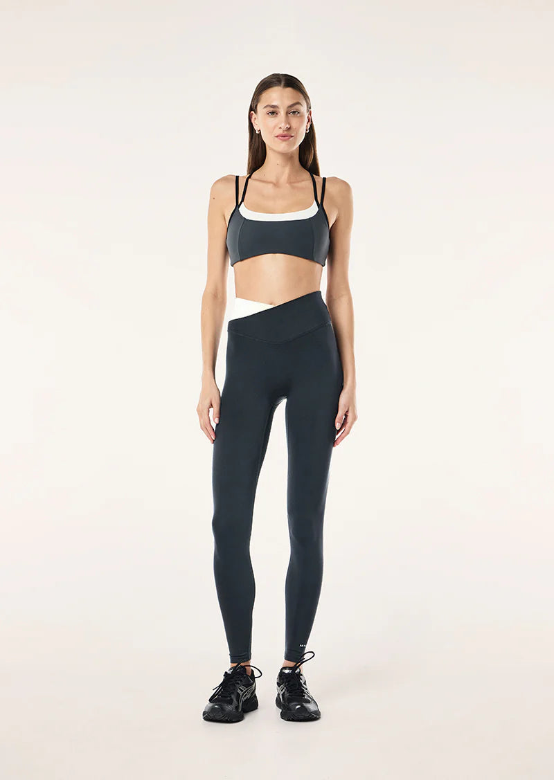 Wander Full Length Legging - Black/Whisper White