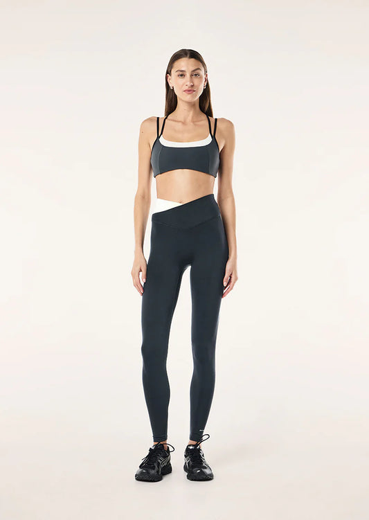 Wander Full Length Legging - Black/Whisper White